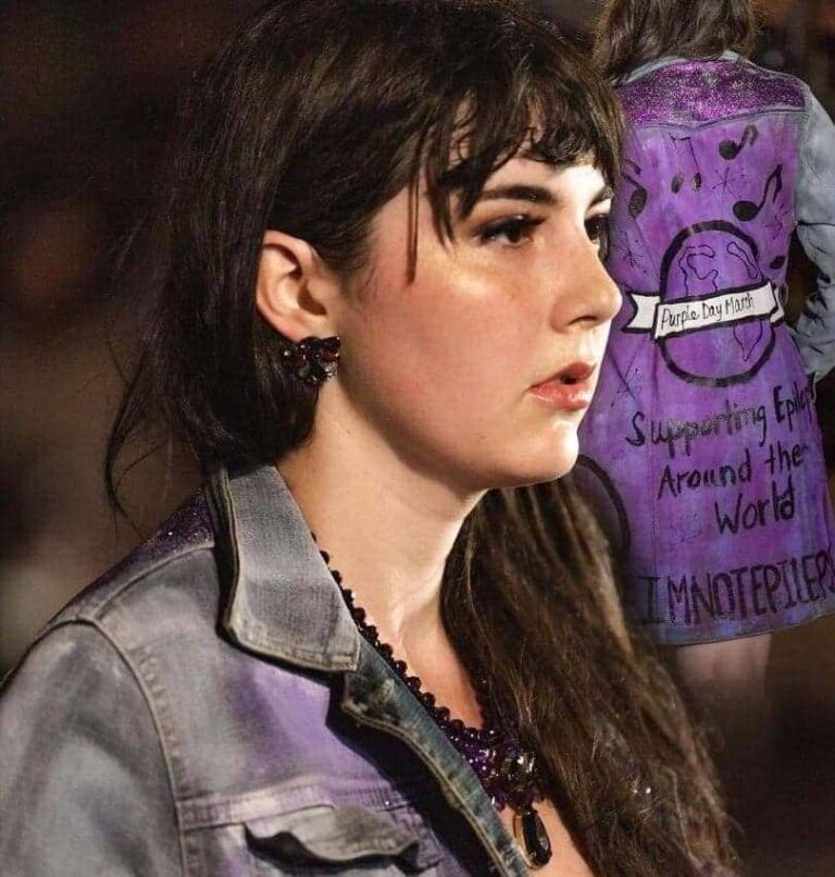 Фиолетовый день